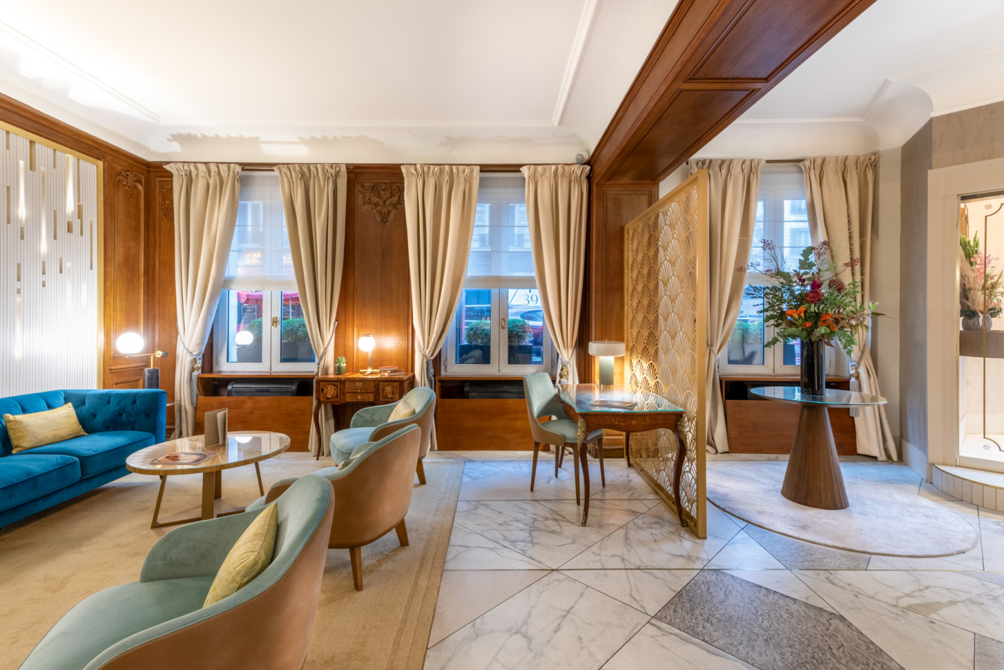 Hôtel 4* aux Champs Elysées par : Cadre Architecteurs, travaux réalisés en 2025